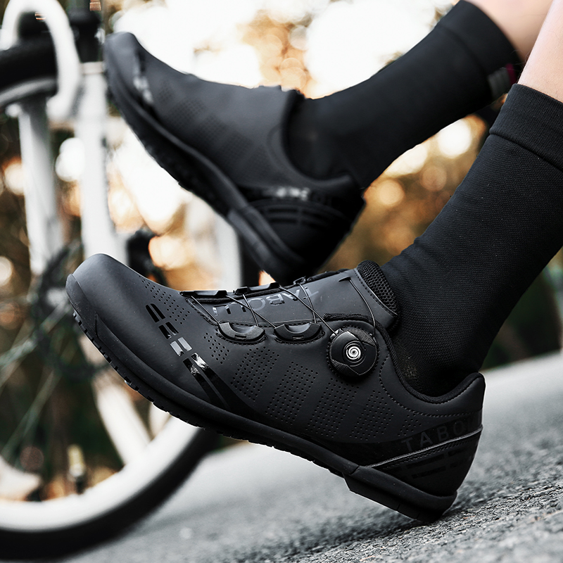 Scarpe da Ciclismo Uomo/Donna  - Road Bike Cleats recensione e prezzo